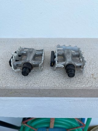 Pedales de bicicleta de metal (pago en persona)