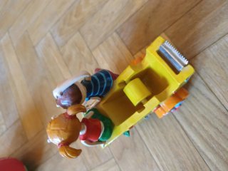 Dispensador cinta adhesiva vintage niños.