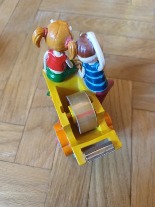 Dispensador cinta adhesiva vintage niños.