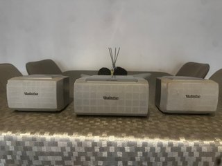 Altavoces Technics Plata y Beige