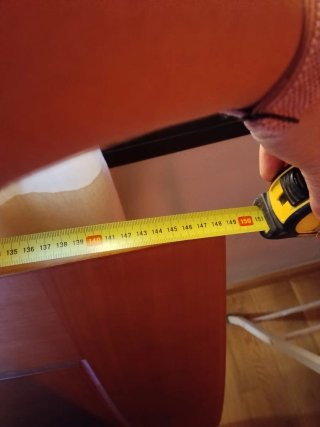 Cabecero de cama de madera marrón