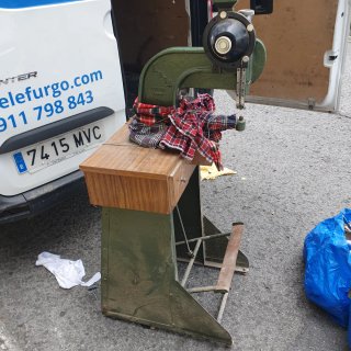Máquina de coser industrial