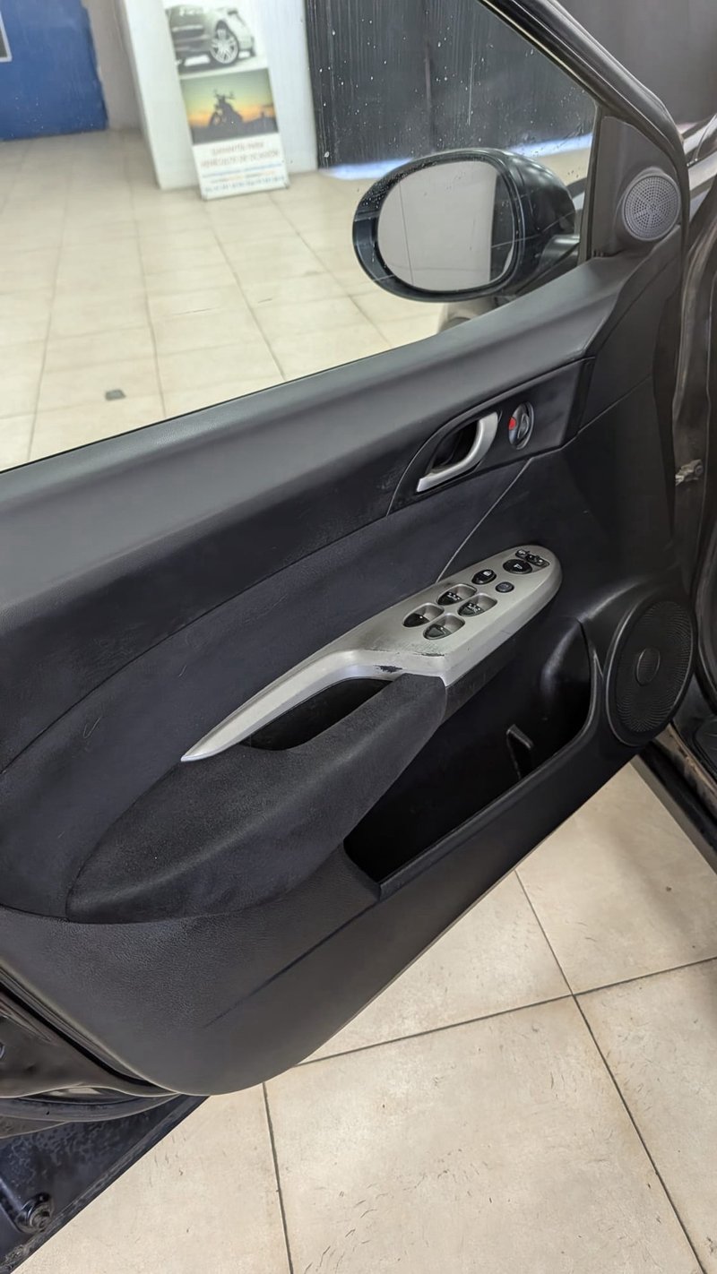 Honda Civic 2.2i CTDI Sport 5p 2007, foto 9