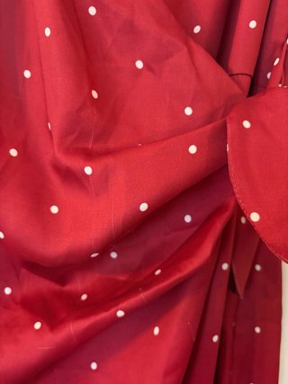 Mono Kling rojo lunares talla M