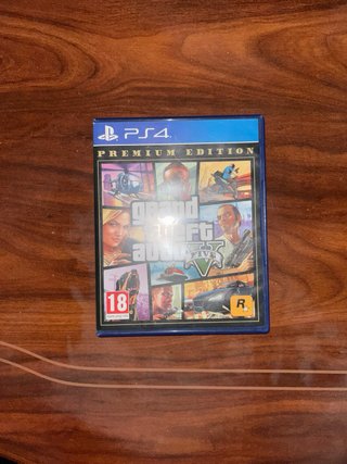 Pack GTA V Premium y FIFA 22 PS4