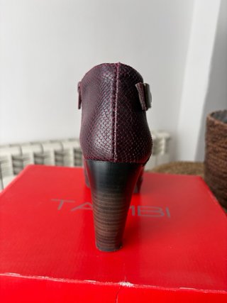 Botines burdeos tacón