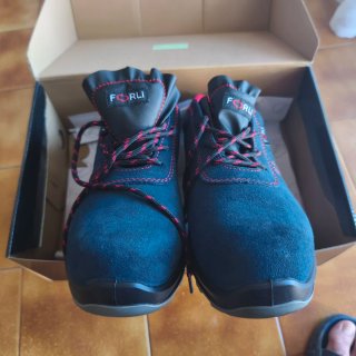 BOTAS DE SEGURIDAD NUEVAS T43