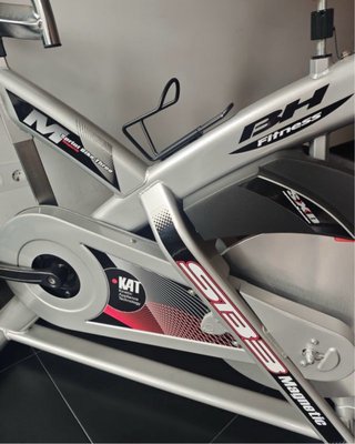Bicicleta ciclo indoor BH Fitness Magnetic