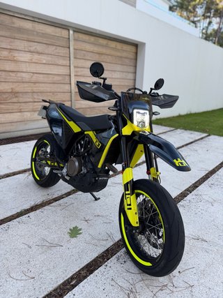 Husqvarna 701 Supermotard 2024