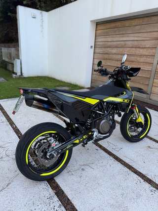 Husqvarna 701 Supermotard 2024