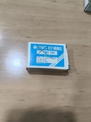 Lote Anzuelos Tiemco TMC 100