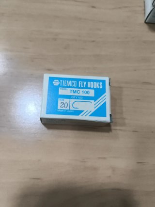 Lote Anzuelos Tiemco TMC 100