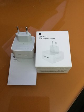 Adaptador de corriente Apple USB-C + USB-C 35 W