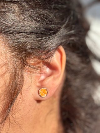 Pendientes botón naranja y plata