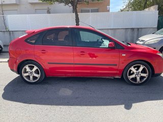 Ford Focus 2005 gasolina 1.6 atmosferico
