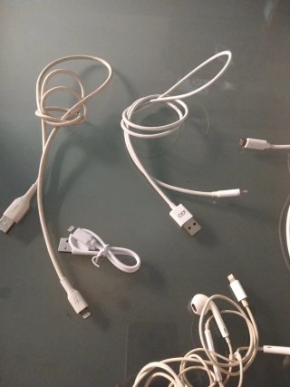 4 Cables + Auriculares iPhone Apple