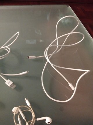 4 Cables + Auriculares iPhone Apple