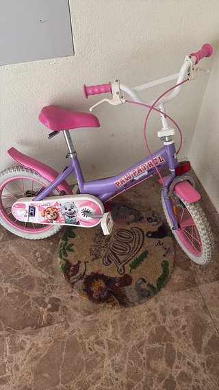 Bicicleta Paw Patrol niña morada