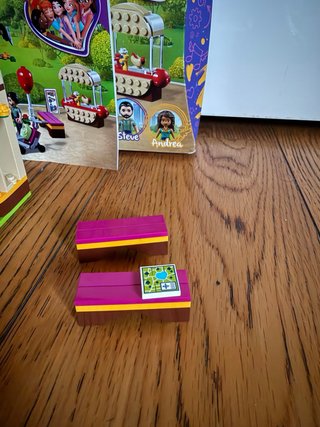 Lego Friends 41334, Performance al parco di Andrea