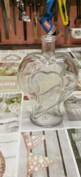 Bottiglia in vetro a forma di cuore
