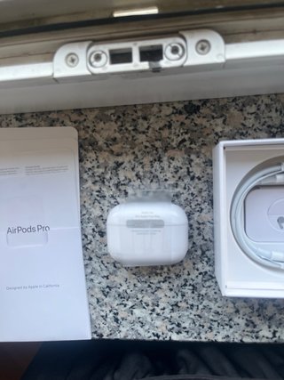 Apple AirPods Pro 2