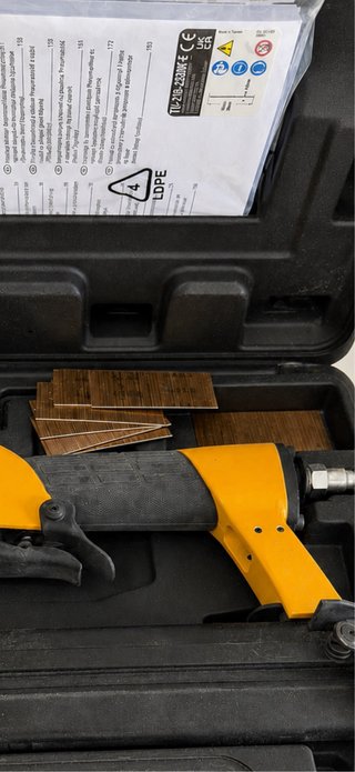 Pistola de clavos BOSTITCH T-218