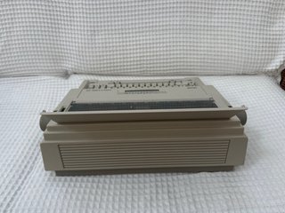 Máquina de escribir Olivetti E545-II
