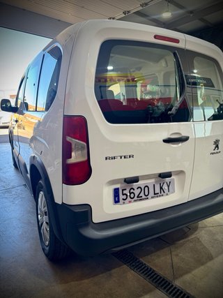 Peugeot Rifter 2021