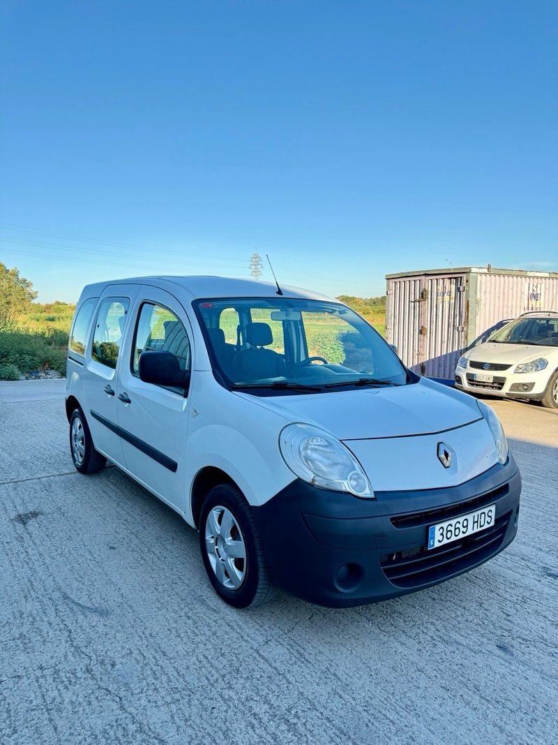 Renault Kangoo Combi 1.5 dCi Expression Profesional 2011, foto 3