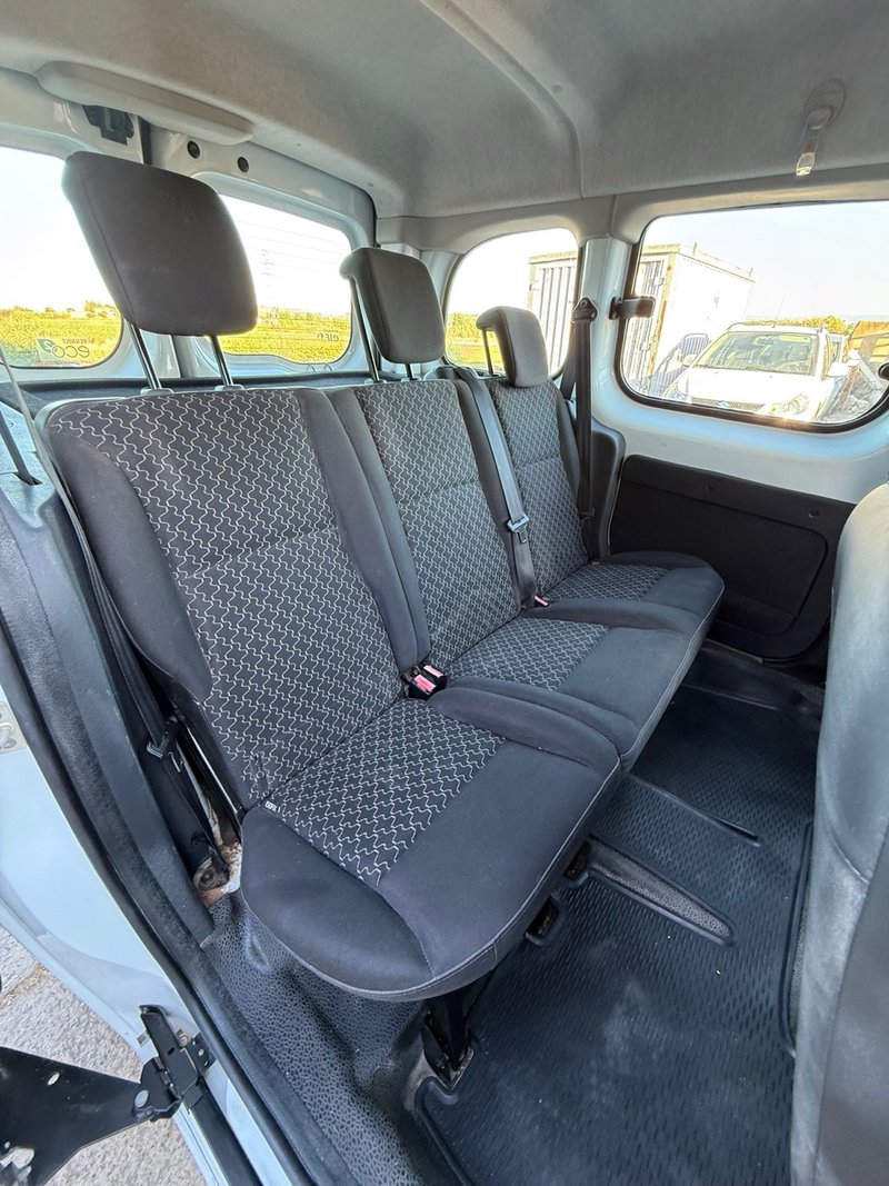 Renault Kangoo Combi 1.5 dCi Expression Profesional 2011, foto 19