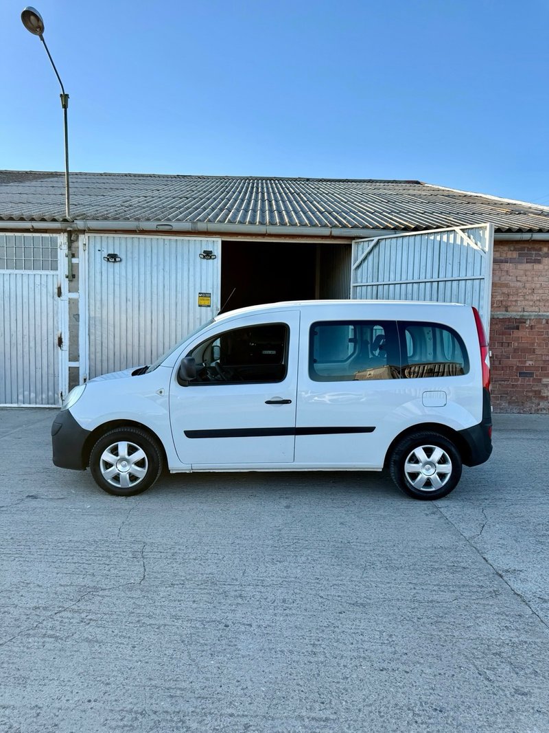 Renault Kangoo Combi 1.5 dCi Expression Profesional 2011, foto 9