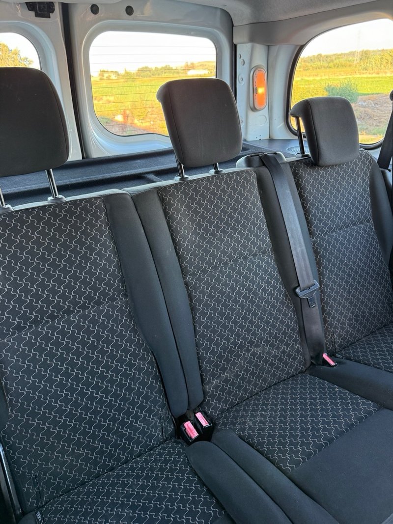 Renault Kangoo Combi 1.5 dCi Expression Profesional 2011, foto 15