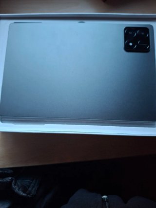 Ordenador portátil blanco