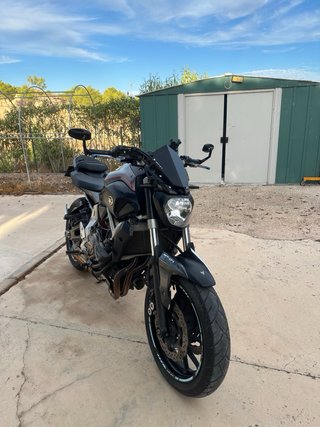 Yamaha MT-07 Negra