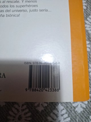 VERONICA LA NIÑA BIONICA.