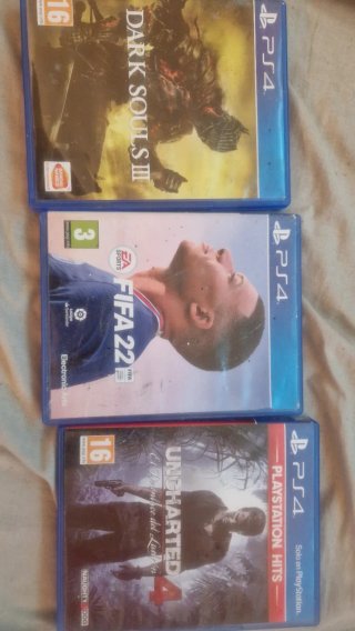 Consola PS4 + TV 32 Sony