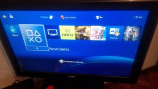 Consola PS4 + TV 32 Sony