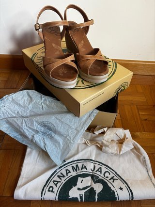 Sandalias cuña Panama Jack Marrones