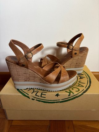 Sandalias cuña Panama Jack Marrones