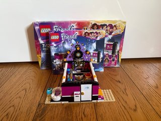 Lego Friends 41104, Il camerino della pop star