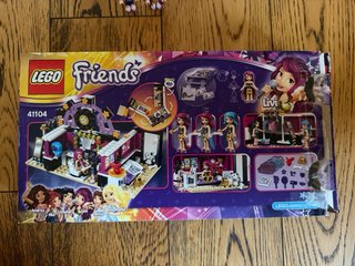 Lego Friends 41104, Il camerino della pop star