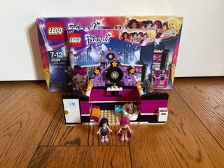 Lego Friends 41104, Il camerino della pop star