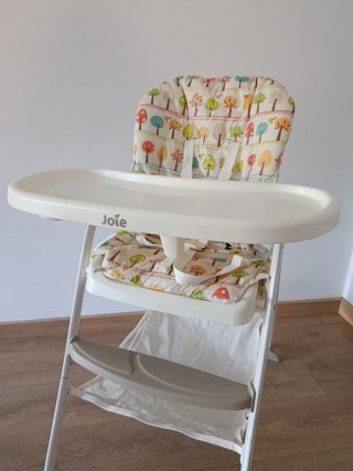Trona bebé Joie - plegable y evolutiva