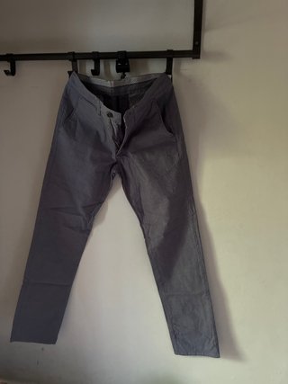 Pantalón de vestir gris talla 40