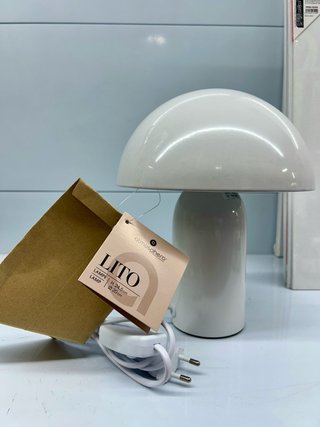 NUEVA CON ETIQUETA. Lámpara de mesa LITO