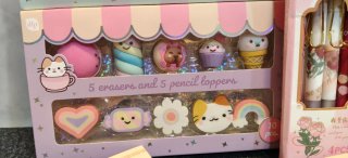 Set di articoli di cancelleria kawaii: penne, gomme, ecc.