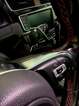 VOLKSWAGEN GOLF GTI PERFORMANCE DSG 2016