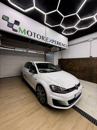 VOLKSWAGEN GOLF GTI PERFORMANCE DSG 2016
