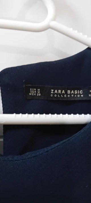 Vestido azul marino corto con lazo