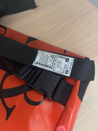 Bolso Freitag Naranja y Negro modelo g5.1